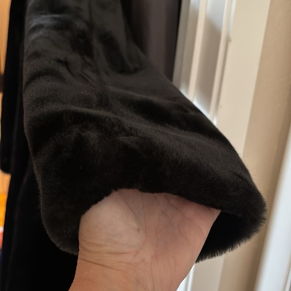 NWOT K. JORDAN FAUX FUR COAT - Picture 11 of 13